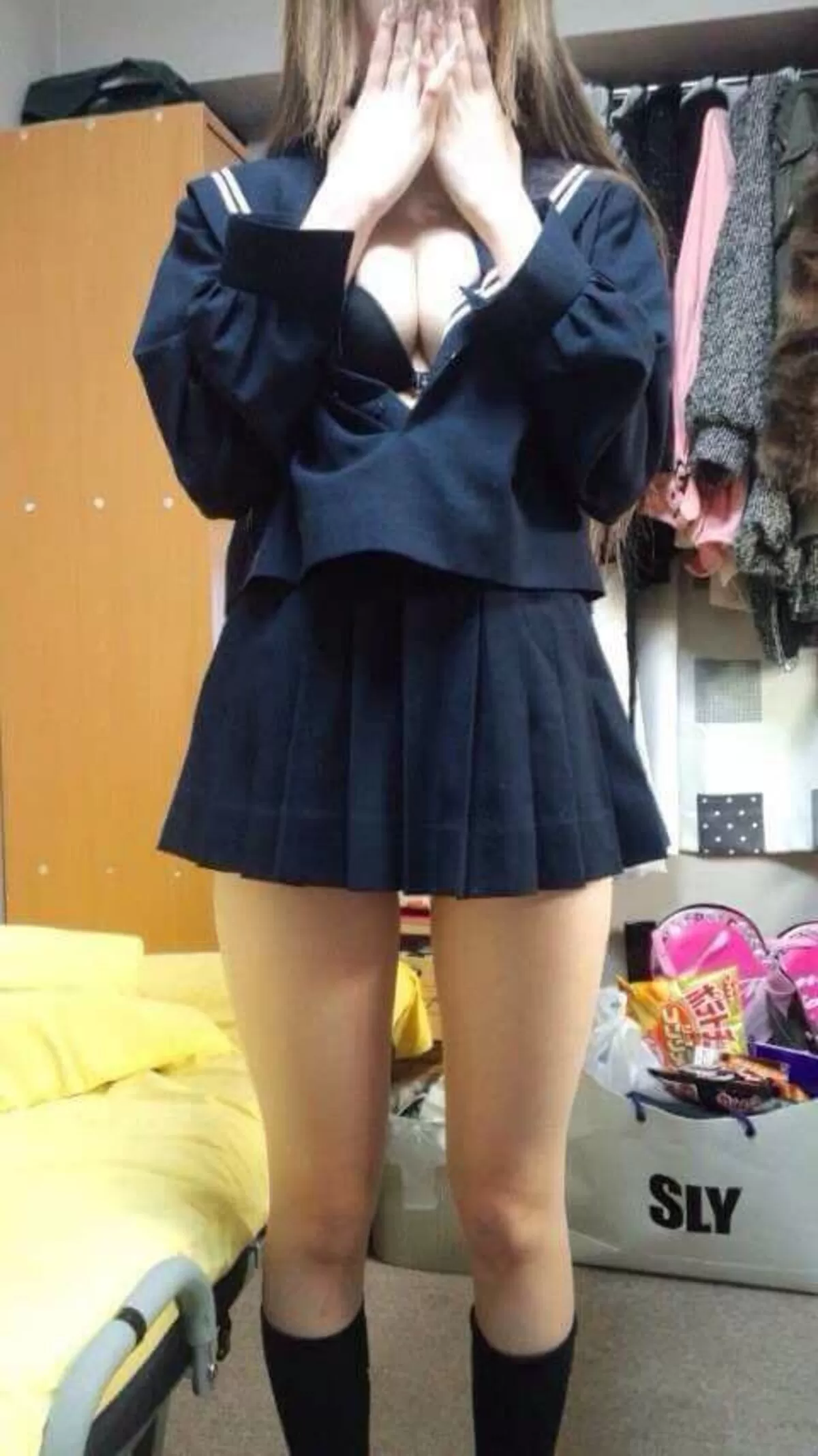 JKの育ちざかりおっぱいエロ画像105