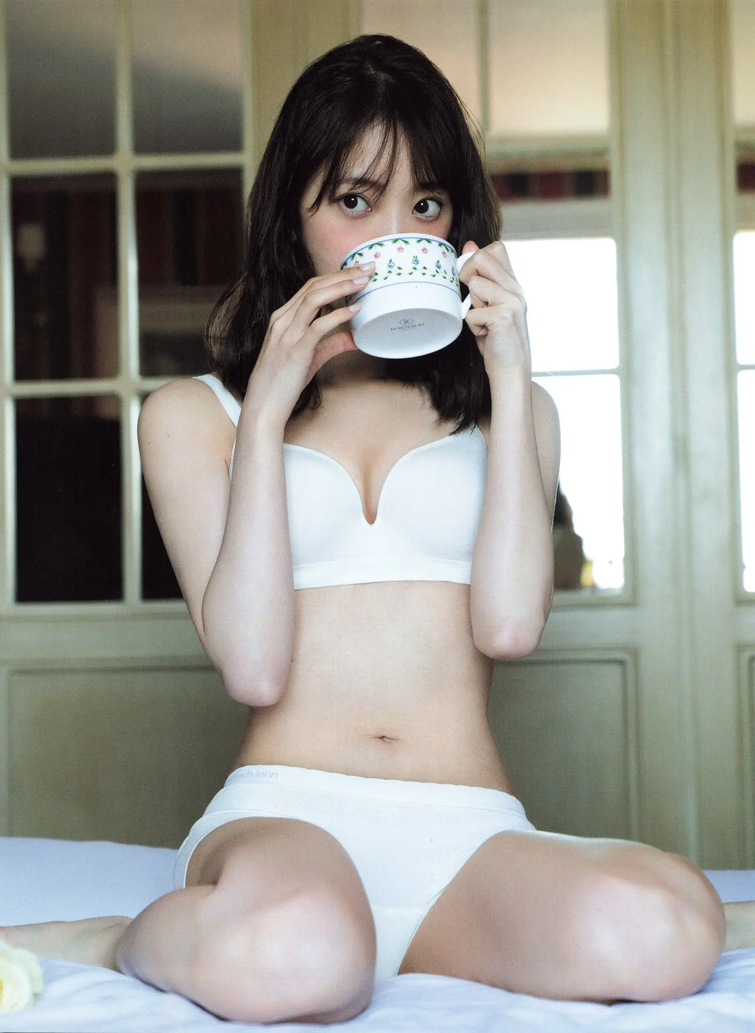 堀未央奈エロ画像242