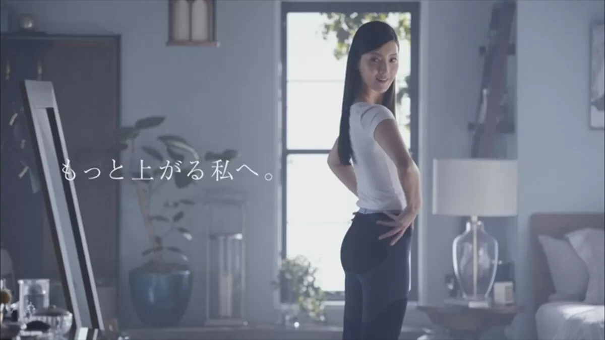 菜々緒エロ画像098