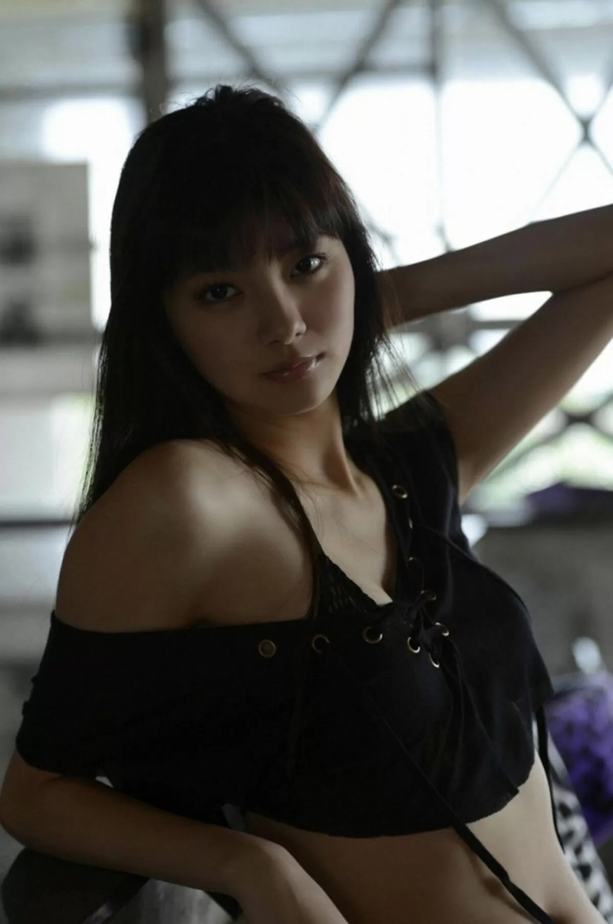 新川優愛エロ画像011