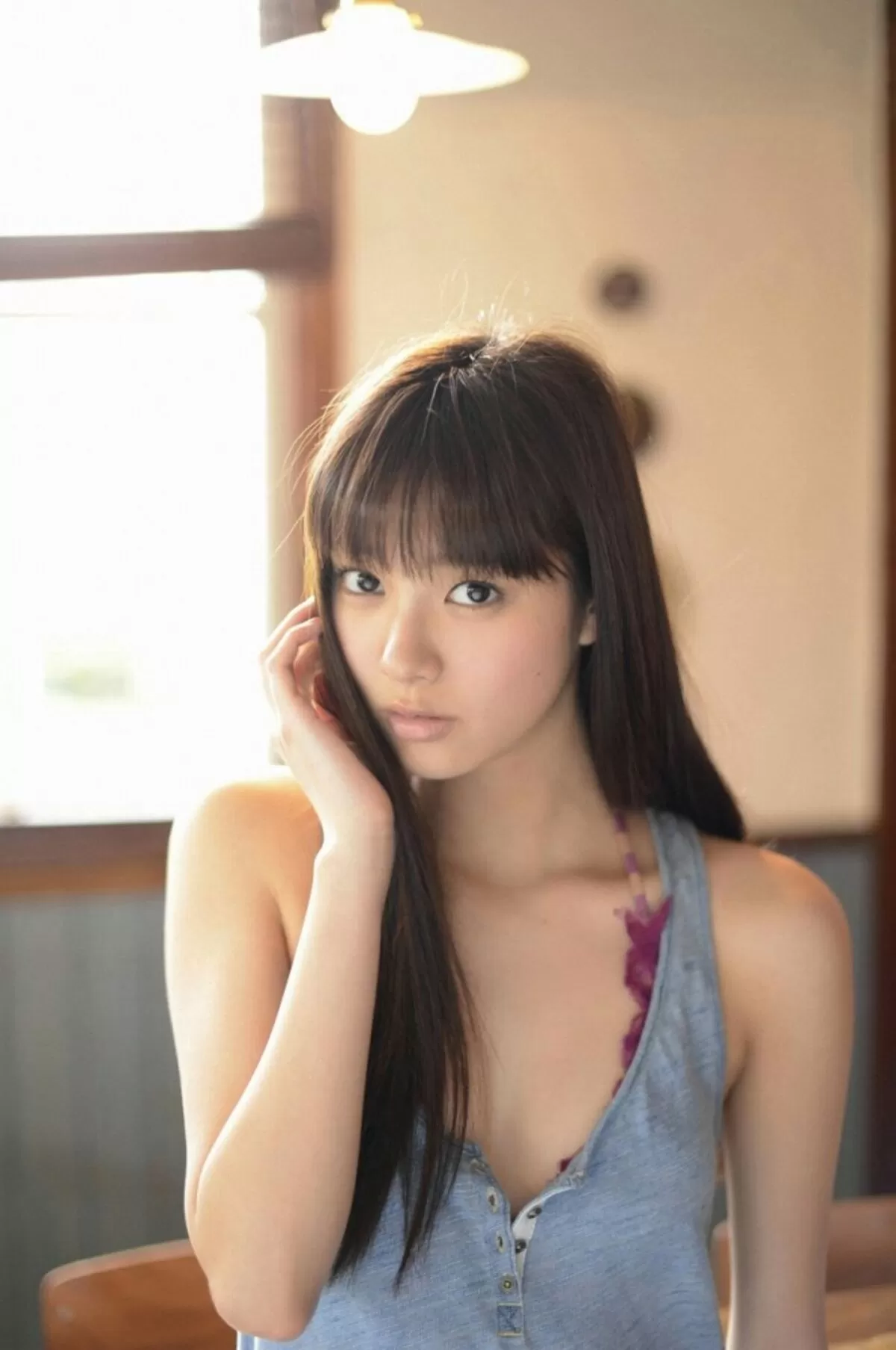 新川優愛エロ画像029
