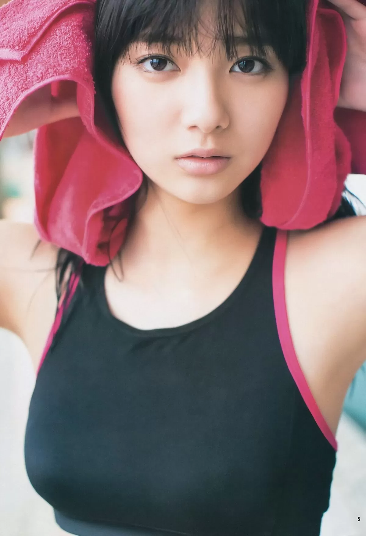 新川優愛エロ画像051