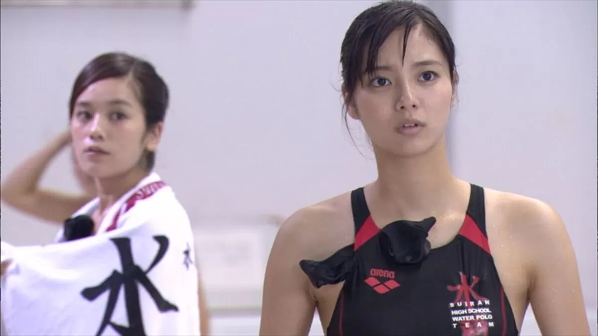 新川優愛エロ画像112