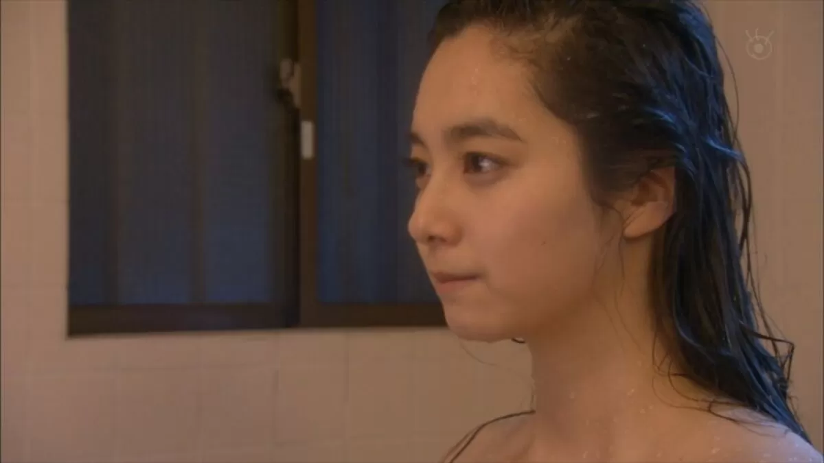 新川優愛エロ画像140
