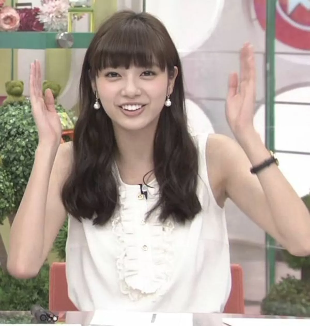 新川優愛エロ画像188