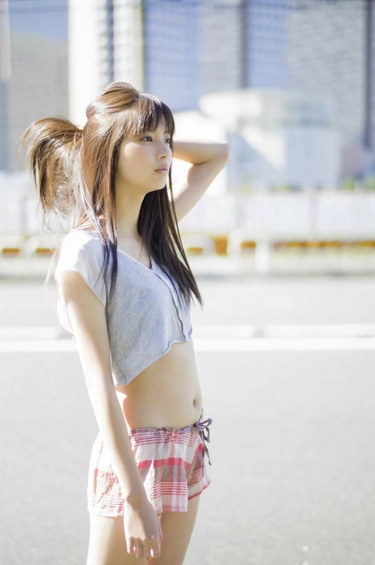 新川優愛エロ画像252