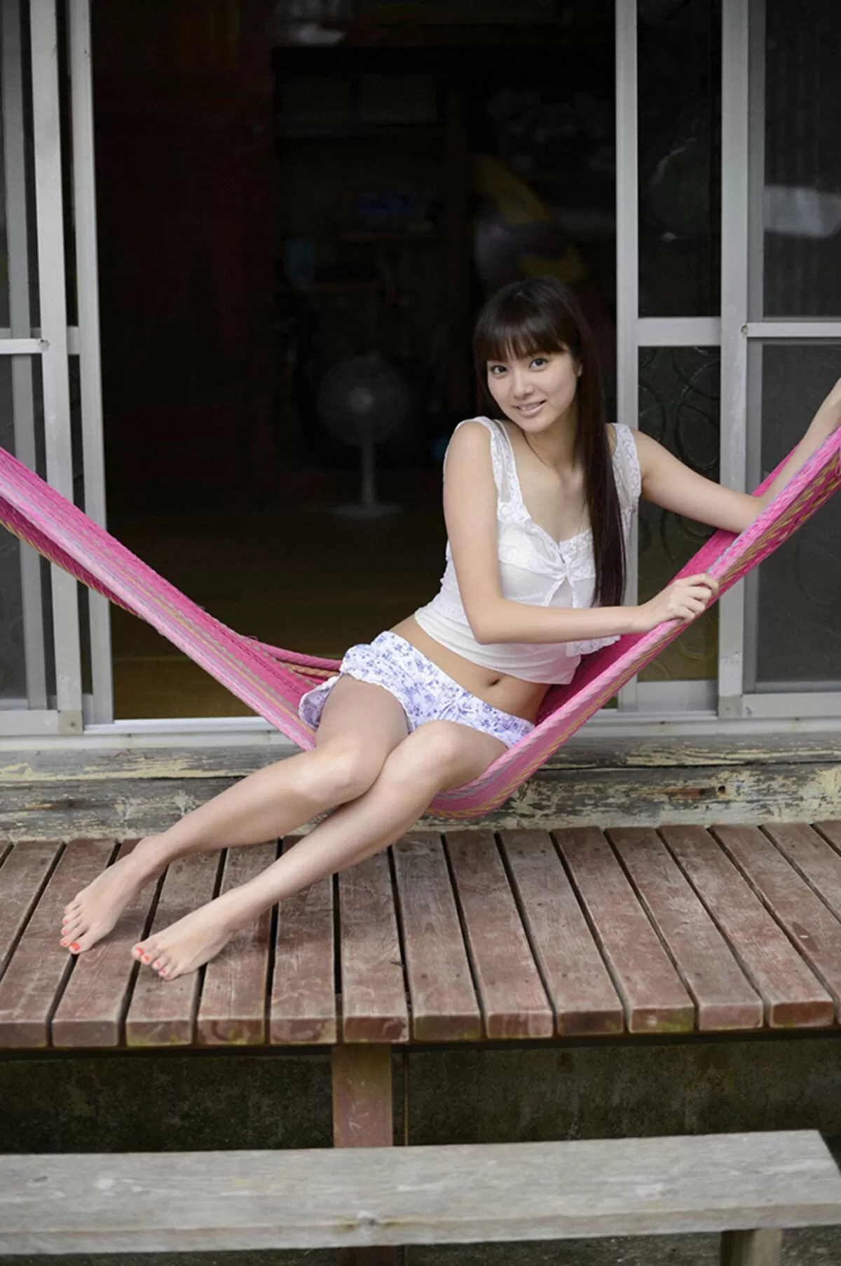 新川優愛エロ画像255
