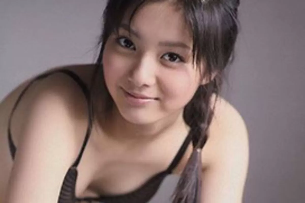 新川優愛エロ画像260
