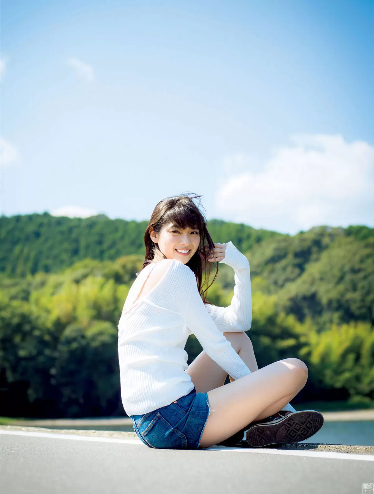 新川優愛エロ画像271