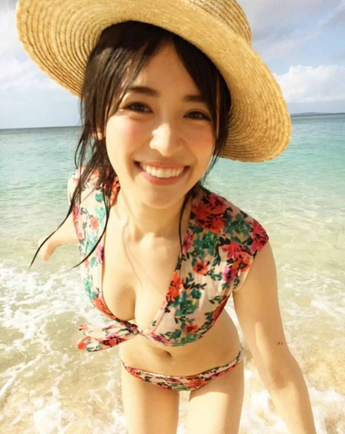 泉里香エロ画像341