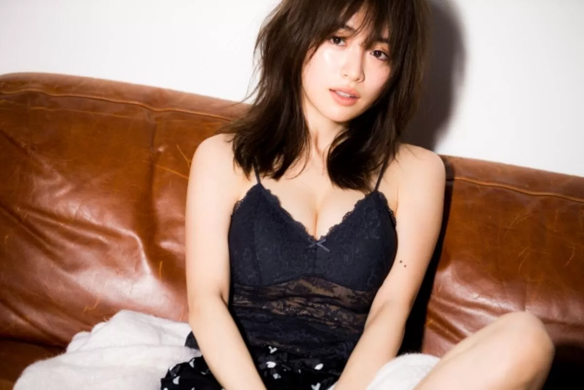 泉里香エロ画像353