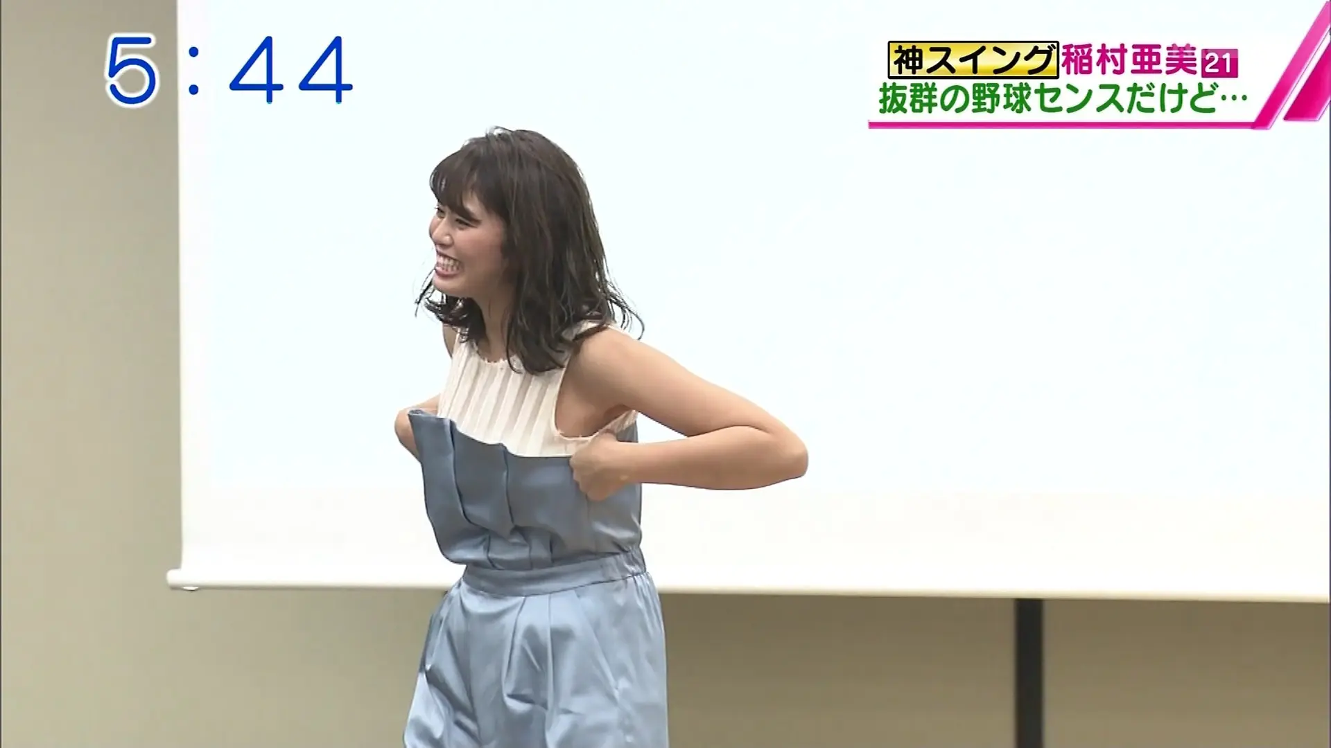 稲村亜美エロ画像060