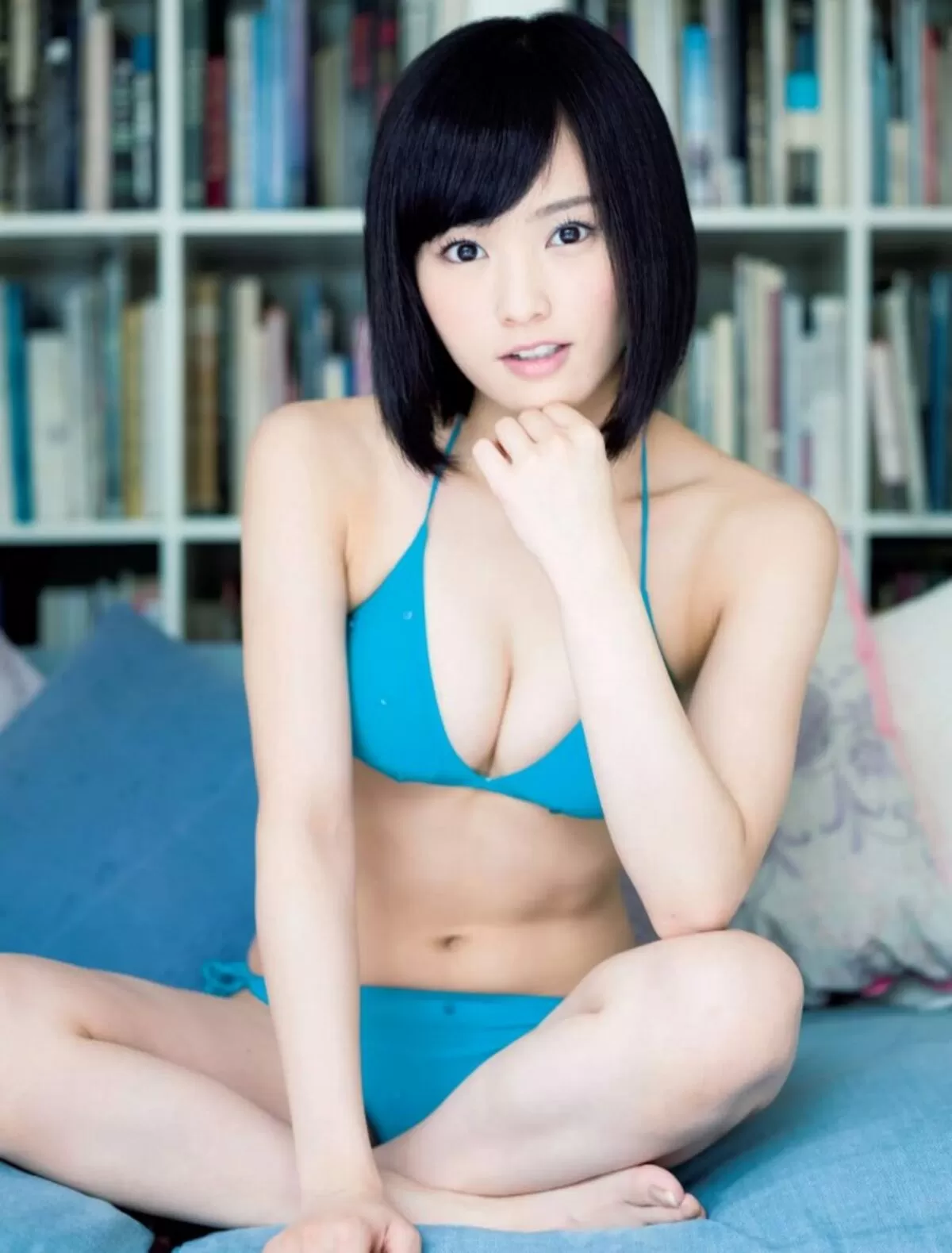 山本彩エロ画像063