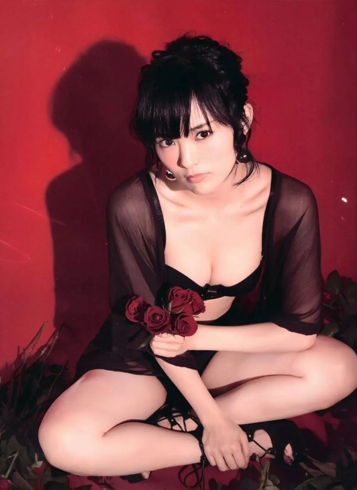 山本彩エロ画像091