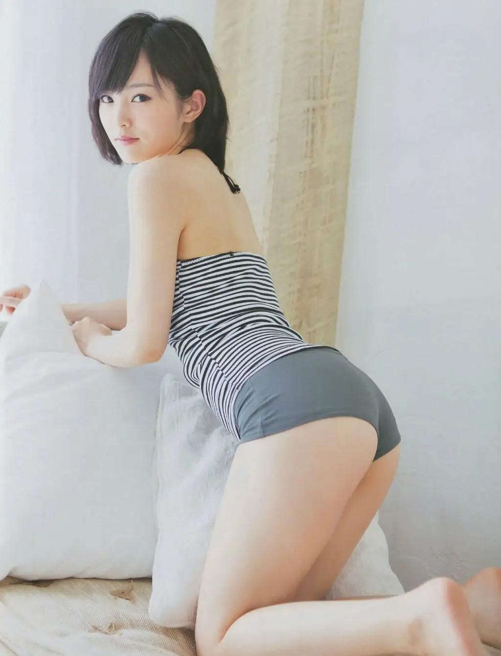 山本彩エロ画像229