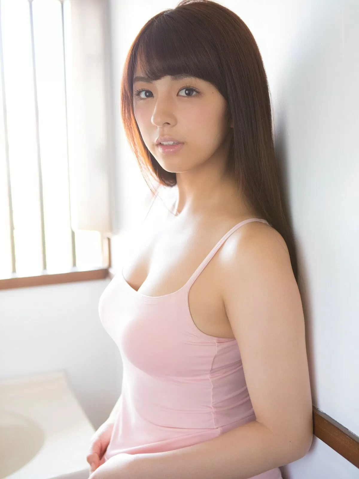 柳ゆり菜エロ画像293