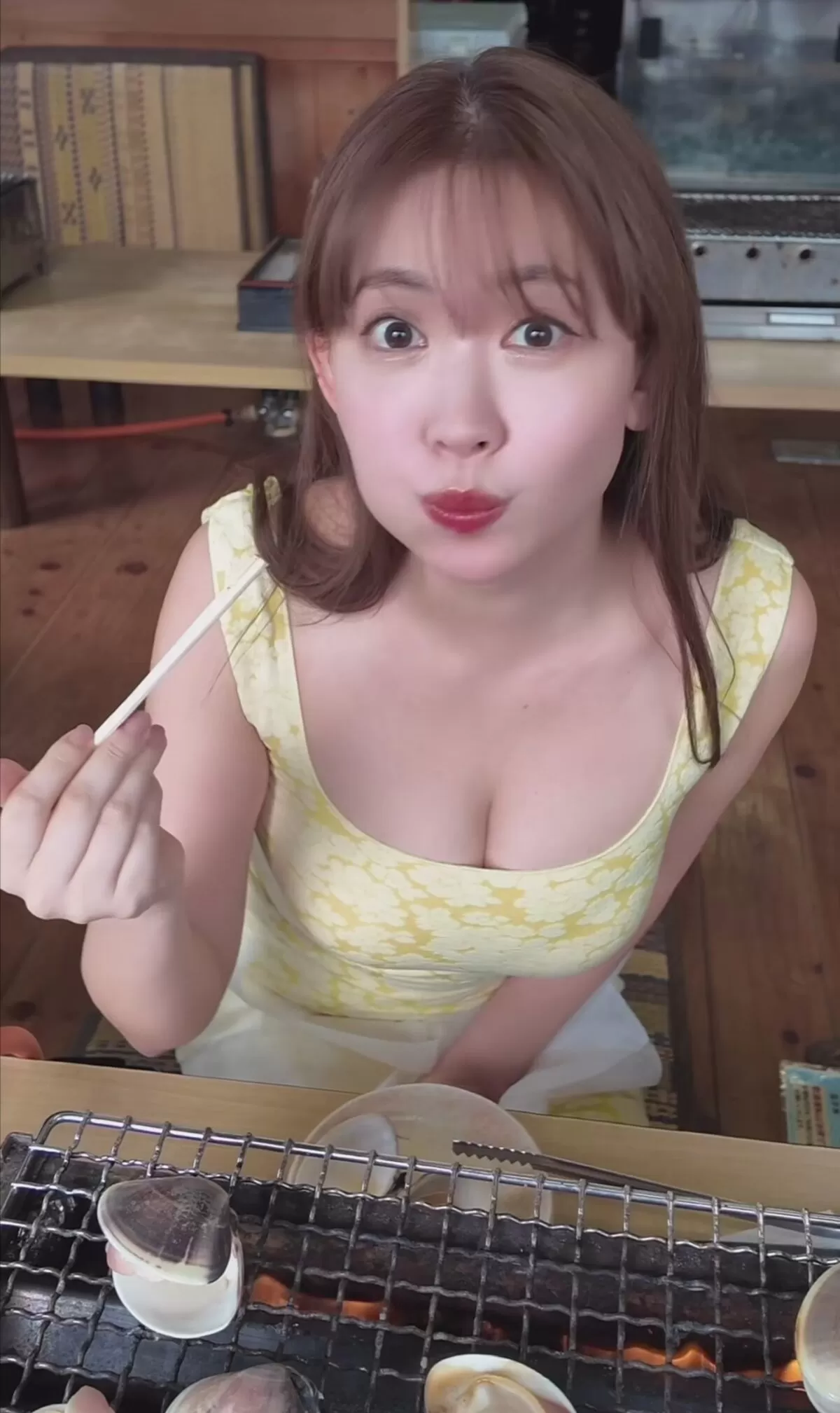 小嶋陽菜エロ画像007