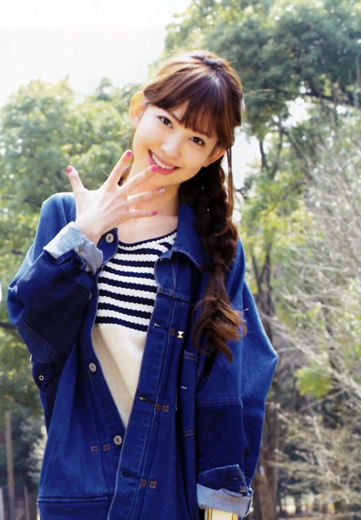 小嶋陽菜エロ画像706