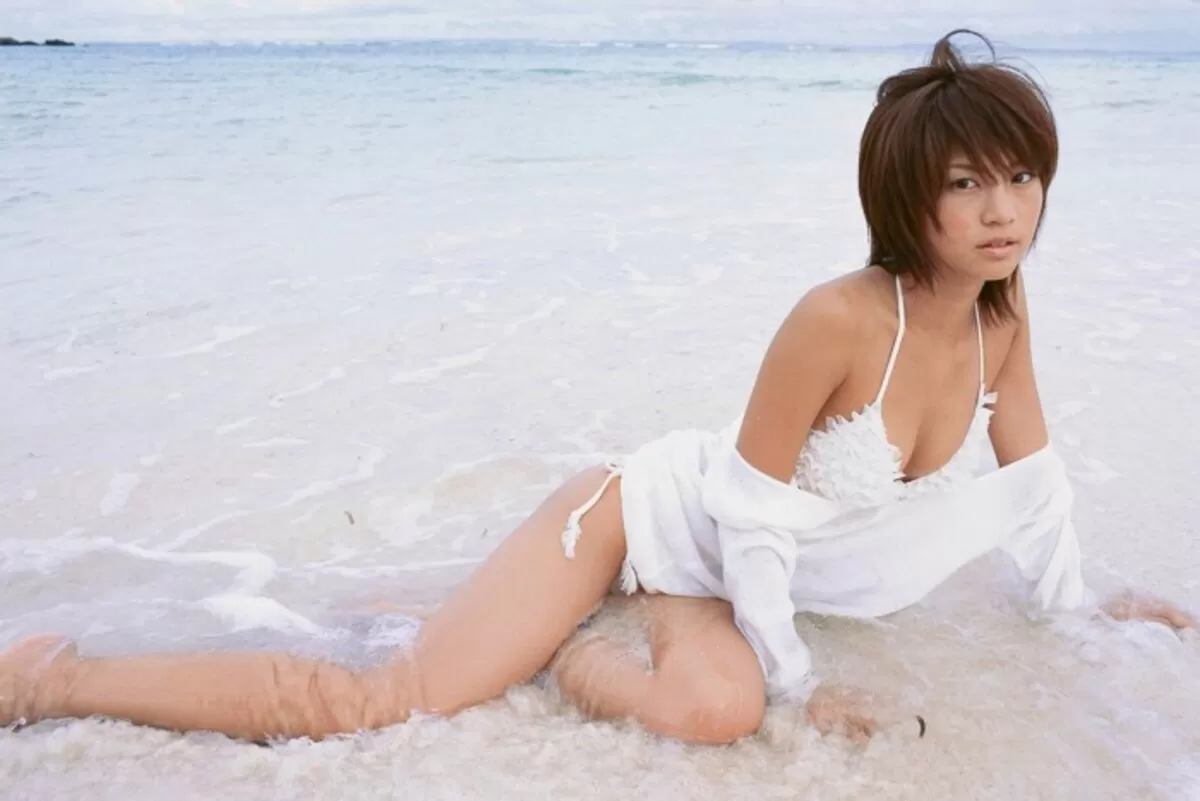 安田美沙子エロ画像051