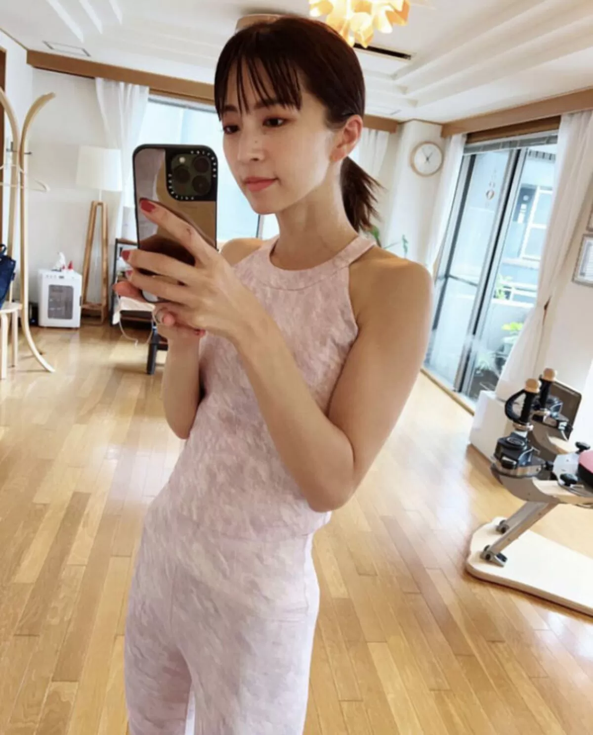 安田美沙子エロ画像143