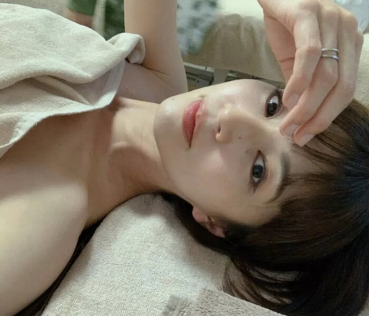 安田美沙子エロ画像165