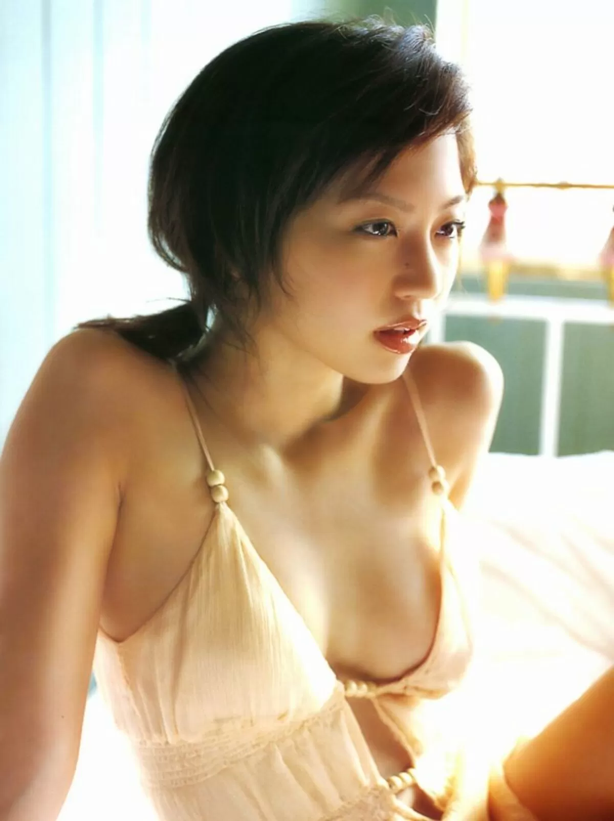 安田美沙子エロ画像379