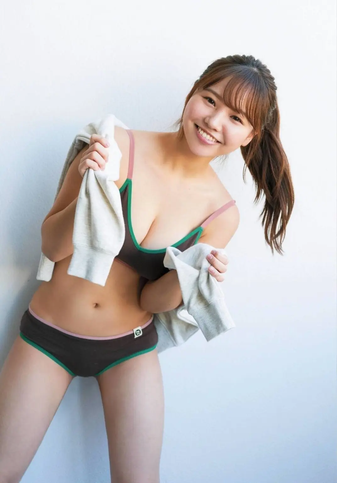 本郷柚巴エロ画像452
