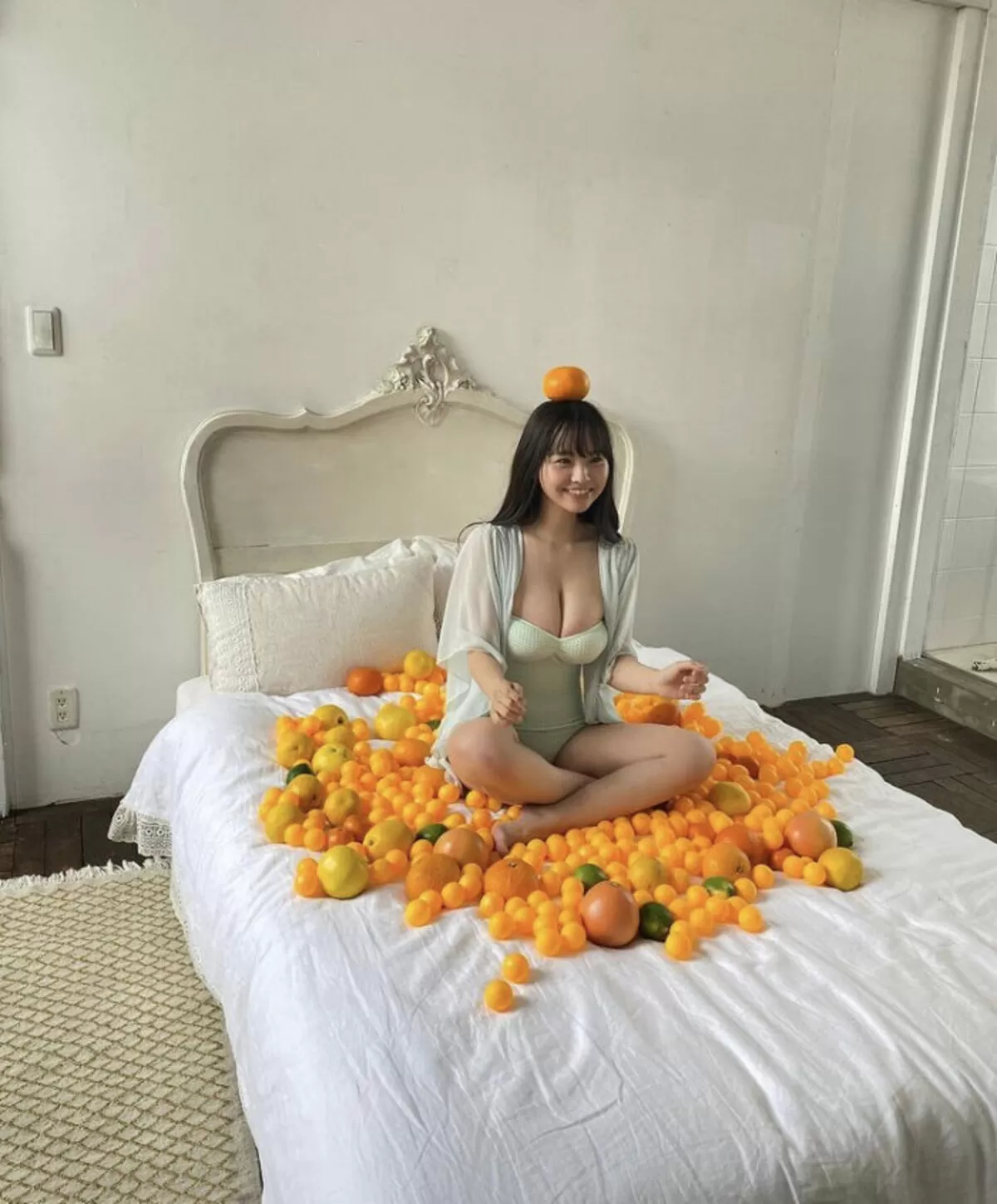 本郷柚巴エロ画像578
