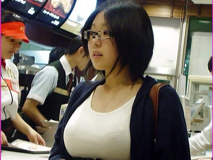 地味っ娘で巨乳っていう最高の組み合わせで股間が灼熱地獄にｗｗｗのサムネイル