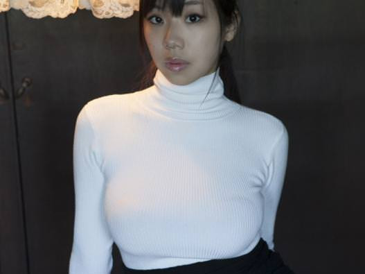 ニットとおっぱいの組み合わせは最高じゃん！！！のサムネイル