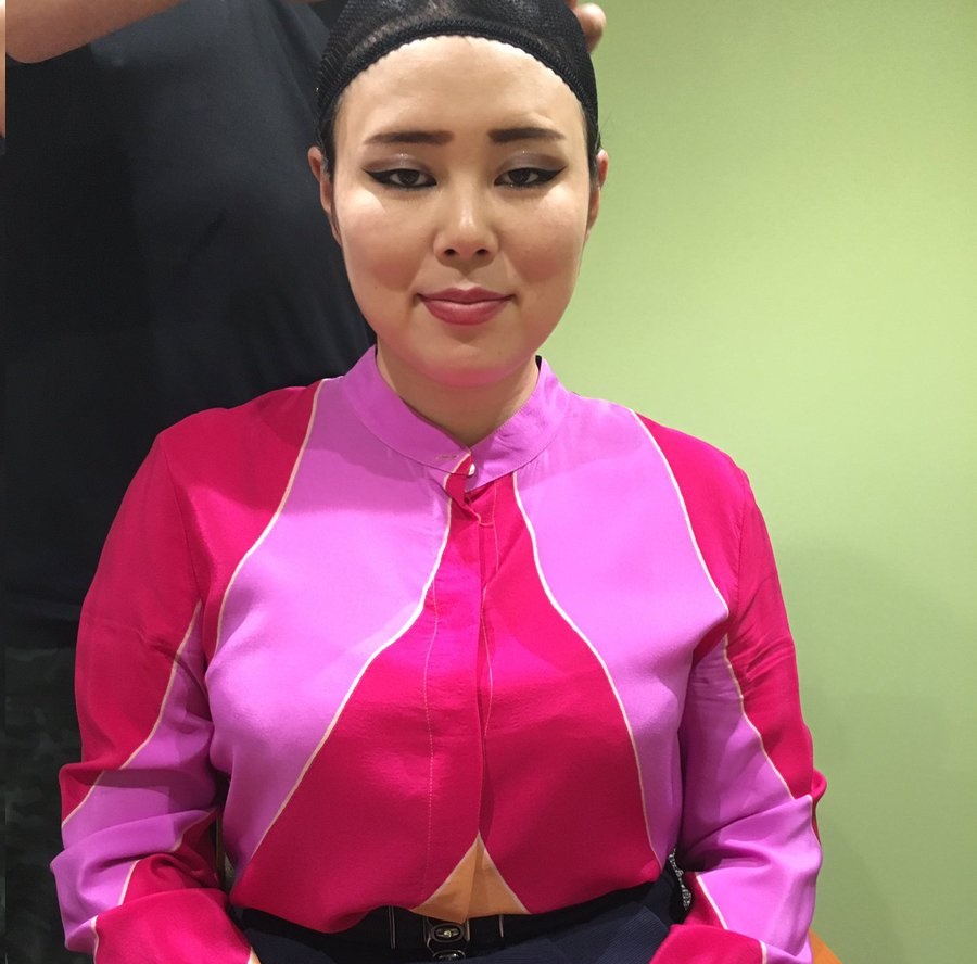 ブルゾンちえみの巨乳画像、何枚あると思ってんの？・・・35枚のサムネイル