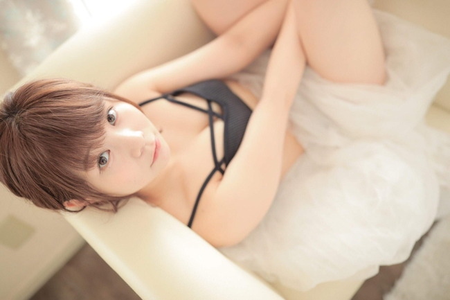 【貧乳はステータス】ちっぱいグラビアこそ至高!のサムネイル