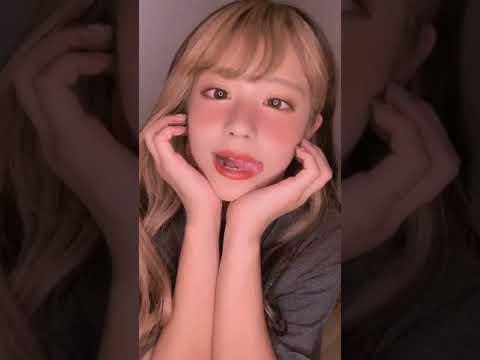 TikTokアヘ顔エロ動画100本まとめ 美少女JKや美女ギャル・かわいい外人の抜けるスケベ顔集めてみたのサムネイル