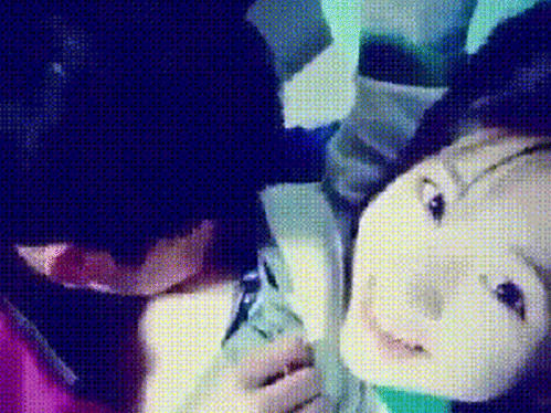 【アウトォォォｗｗｗ】アイドル大場美優佳(15)のおっぱいを彼氏に吸わせてる動画が流出するｗｗｗ (動画あり)のサムネイル