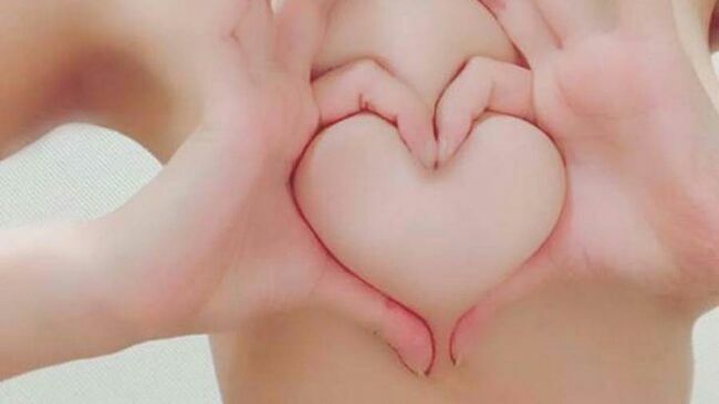 おっぱいハートエロ画像205枚 twitterで流行った乳好きには堪らないぷにパイ自撮り集めてみた【毎日更新】のサムネイル