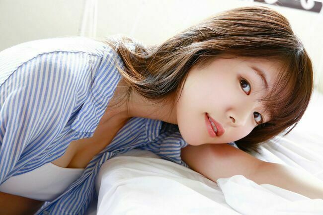 唐田えりかエロ画像119枚 東出昌大との不倫で話題な女優の水着やへそ出しグラビア集めてみたのサムネイル