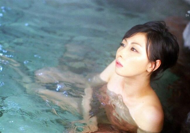 病み女芸人・鳥居みゆきのスレンダーセミヌードがこちら!画像55枚のサムネイル