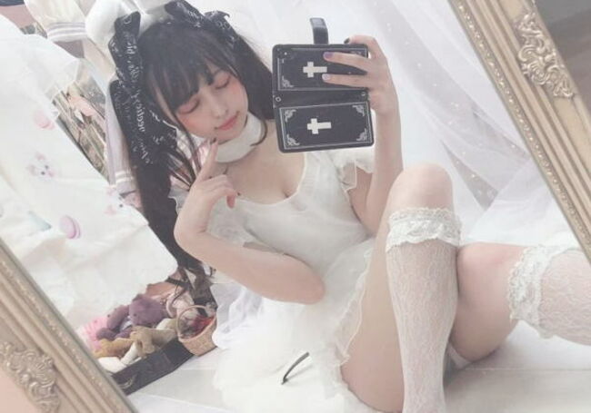 イラストレーターグラドル【竹内星菜】美おっぱい＆美尻すぎるグラビア画像49枚のサムネイル
