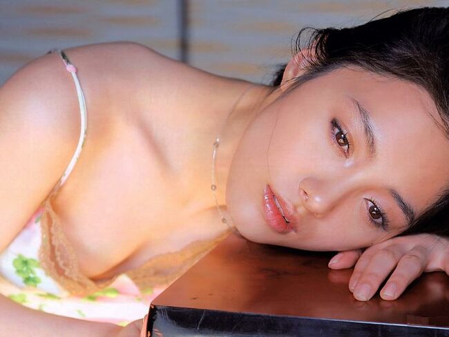 仲間由紀恵エロ画像99枚 引くレベルで美しいヤンクミの濡れ場や胸チラ・お宝水着グラビア集めてみたのサムネイル