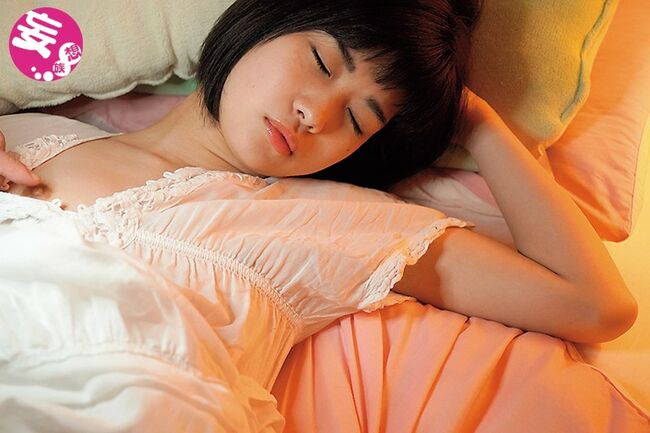 君嶋真由エロ画像38枚&おすすめ作品3選 童顔ぽよパイがいじらしい素朴系美少女のガン突きセックス集めてみたのサムネイル