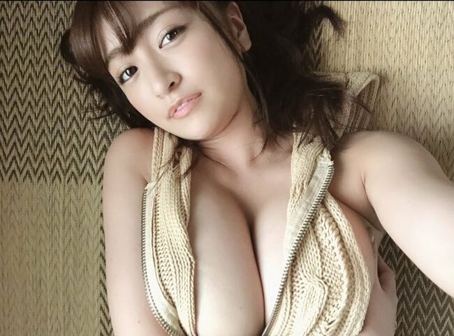 ☆hoshinoエロ画像255枚 Gカップ手ブラセミヌードやハミ乳水着など爆乳スレンダーグラドルの過激グラビア集めてみたのサムネイル