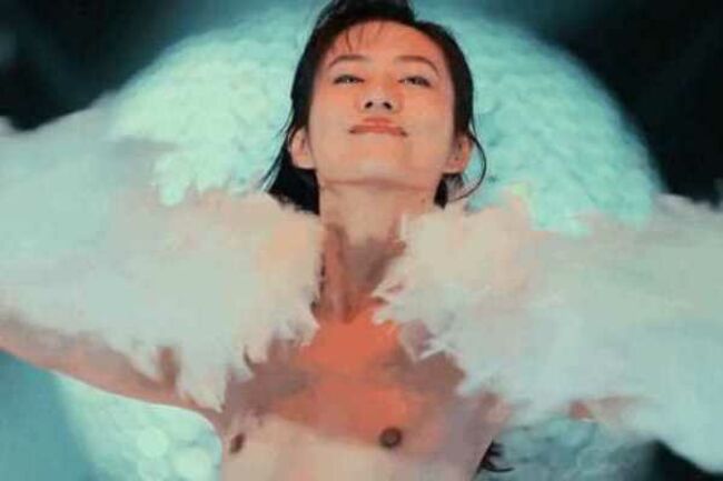 恒松祐里の濡れ場ヌード&グラビア画像165枚 『全裸監督』での黒乳首・貧乳ショットまとめのサムネイル