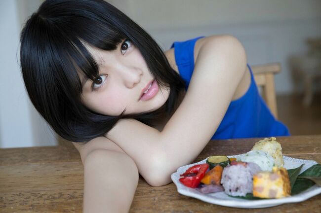 平手友梨奈エロ画像144枚 元欅坂センターボーイッシュ美少女の貴重なグラビアやがっつりパンチラ集めてみたのサムネイル