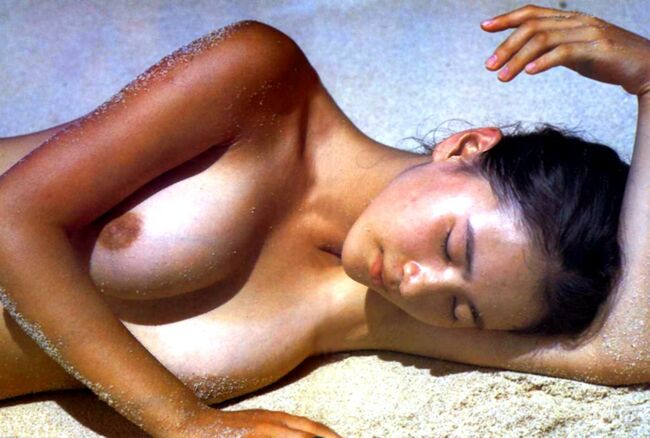 原田美枝子のフルヌード&濡れ場画像94枚 昭和の美熟女優が魅せた伝説の全裸ショットまとめのサムネイル
