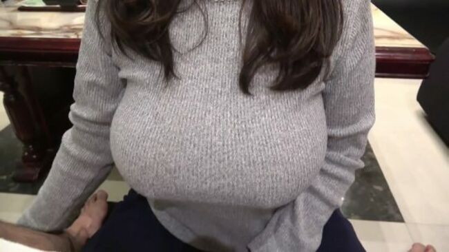 【Vol.26】チラ見不可避な着衣巨乳エロ画像100枚!のサムネイル