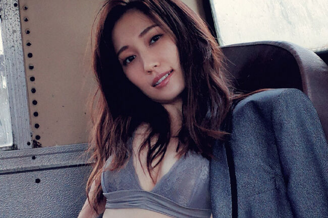 大野いとの控えめおっぱいと美尻＆美脚がえぐい水着グラビア画像107枚のサムネイル