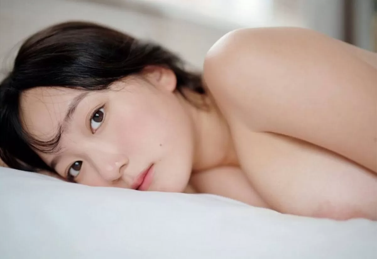 京佳のフルヌード&グラビア画像247枚 乳首解禁全裸や水着おっぱいまとめのサムネイル
