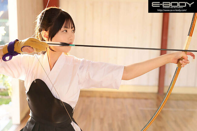浅風ゆいエロ画像15枚 弓道女子の美しい所作と変態プレイが素晴らしい!のサムネイル