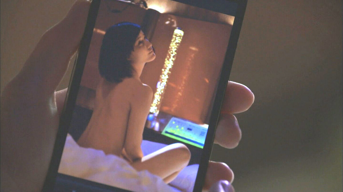 橋本愛の濡れ場画像35枚 スレンダー女優の大胆ベッドシーンやグラビアまとめのサムネイル