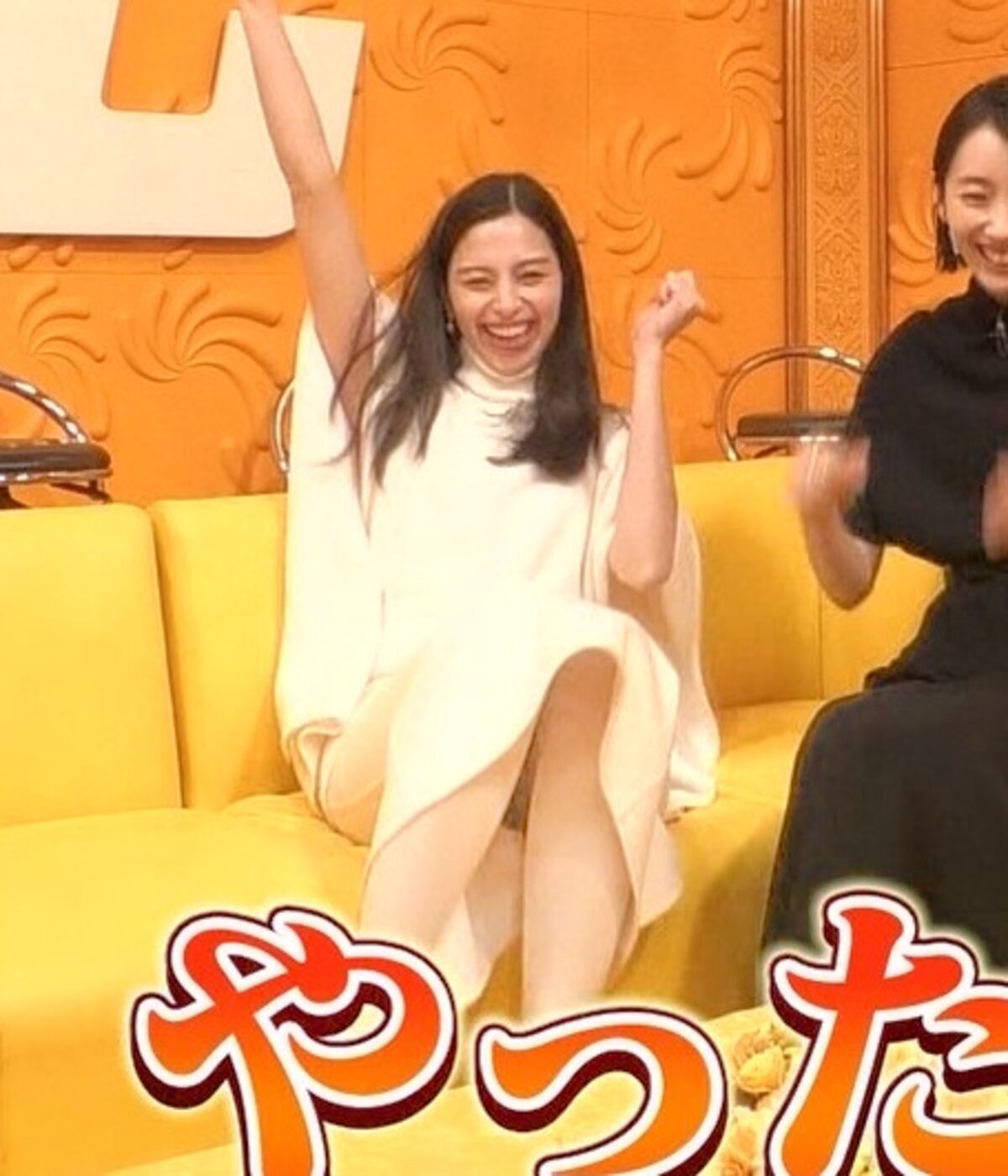 【中条あやみ エロ画像175枚】お宝水着グラビアや胸チラ・パンチラハプニングまとめのサムネイル